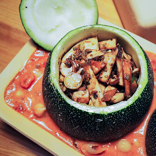 Stuffed Zucchini with Chickpea-Tomatosauce by Lisa